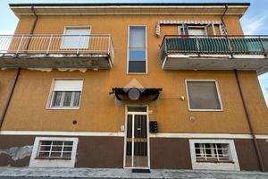 2 LOCALI A CORTEOLONA E GENZONE