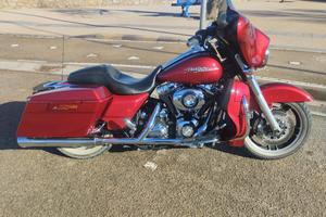Harley Davidson Street Gilde