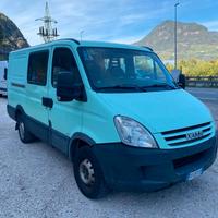 Furgone Iveco Daily 7 posti