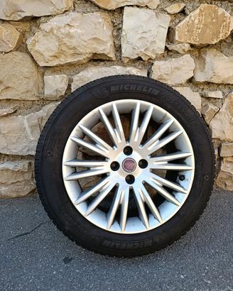 cerchio e gomma  215/75/r16