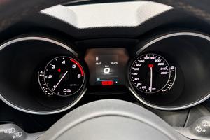 Stelvio q4 2.2 210cv