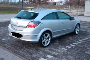 Opel Astra GTC