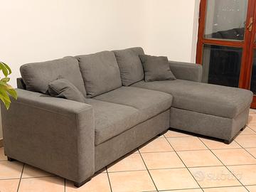 Divano angolare in perfette condizioni