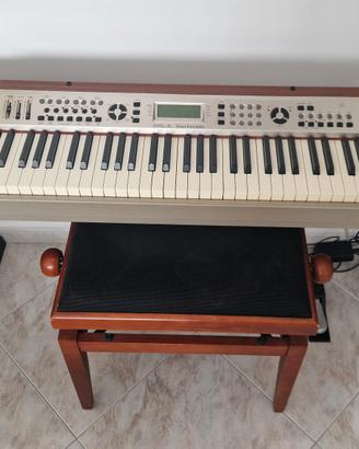 Pianoforte digitale con sgabello regolabile 
