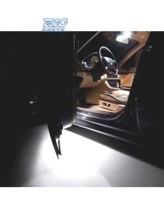 PLAFONI LED LUCE PER PIEDI E PORTE BMW