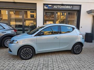 Lancia Ypsilon III 1.0 firefly hybrid Platino s&s 