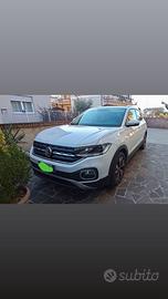 T CROSS 