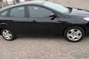 Ford focus 1.6 120 CV GPL