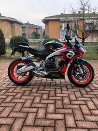 Aprilia Tuono 660