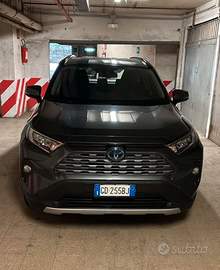 Toyota RAV4 Hybrid 11/2020 _batteria nuova 500km