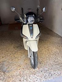 Scooter liberty bianco