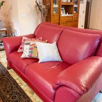 Coppia Divani 3 e 2 Posti Natuzzi in Vera Pelle.