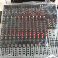 mixer audio behinger professionale 