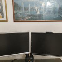 2 schermi LCD 19" + bracci vesa