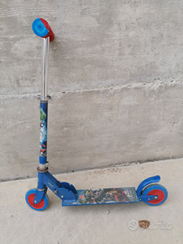 Monopattino bambino avengers