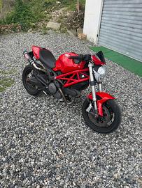Ducati Monster 696+ A2