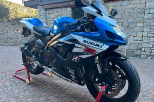 Splendida Suzuki GSX-R 600 K7