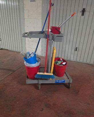 carrello pulizie 