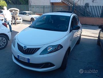 Lancia Y Hybrid Unica 