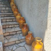 Vecchie giare ceramica terracotta pugliese