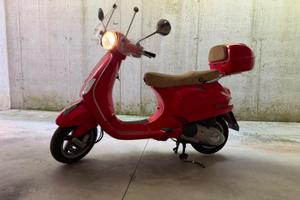 Vespa Piaggio 125 cc