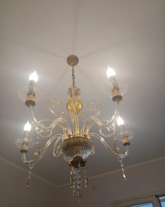 lampadario in vetro Murano in perfette condizioni 