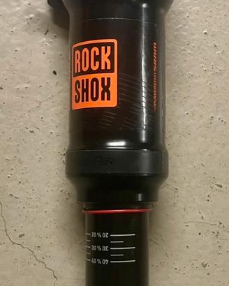 Rock shock delux RT