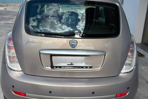 Lancia ypslon