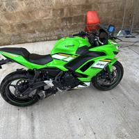 Kawasaki ninja 650 2025 depotenziata a libretto
