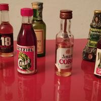 Liquori bottigliette mignon vintage