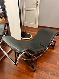 Chaise longue