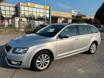 Skoda Octavia 1.4 TSI Wagon Ambition G-Tec