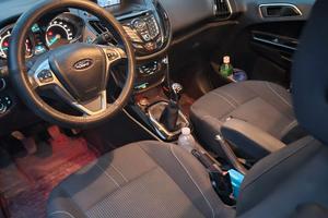 FORD BMAX 1500 DIESEL TITANIUM