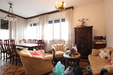 CASA SEMINDIPENDENTE A SAN MAURO PASCOLI