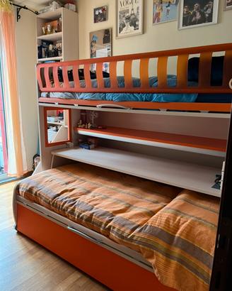 Letto a castello ragazza/o + scrivania Moretti