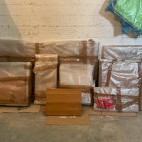 Scrivania in legno smontata