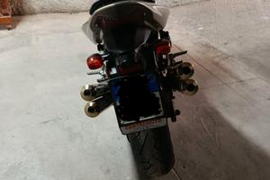 Kawasaki Z1000 in condizioni perfette.