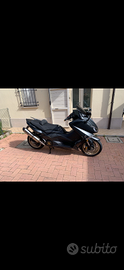 Yamaha t max Iron Max