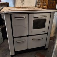 Stufa economica a legna
