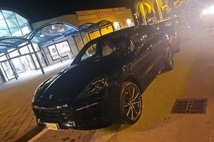 PORSCHE CAYENNE STUPENDA