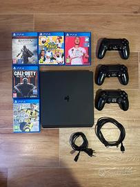 PS4 Slim 500GB + 5 giochi + 3 controller
