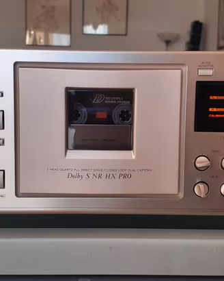 TEAC V-8000S