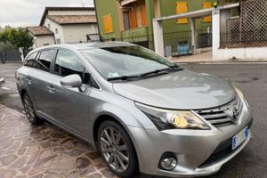 Toyota Avensis 2.2 D-Cat aut. Wagon Style Safety
