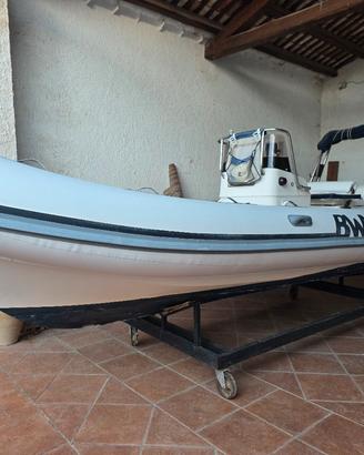 BWA 6,5 MT CON EVINRUDE 150 CV