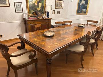 Tavolo Inglese antico intarsiato a mano 8+2