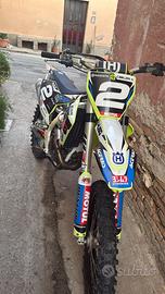 Motocross husqvarna 250 4 tempi