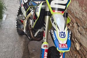 Motocross husqvarna 250 4 tempi
