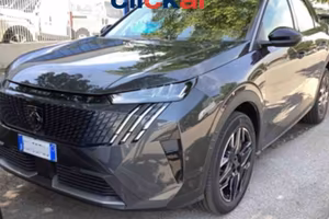 PEUGEOT 3008 3ª serie 3008 Hybrid 145 e-DCS6 A...