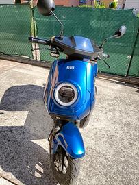 scooter elettrico NIU usato
