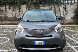 Toyota iQ 1.0 - Anno 2013 - Cambio Automatico